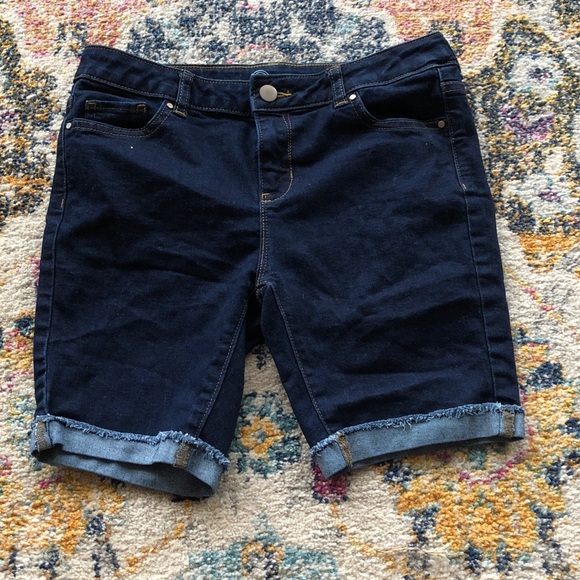 Bundle of Denim Size 10 Girls Total of 8 Pieces!! - Picture 12 of 16